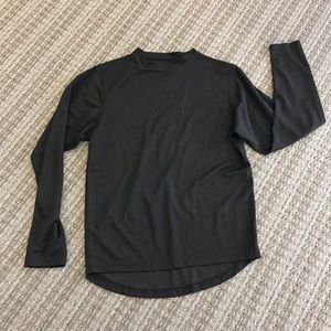 Weatherproof lightweight base layer